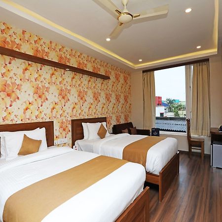 Oyo 16835 Stayotel Kolkata Airport Bagian luar foto
