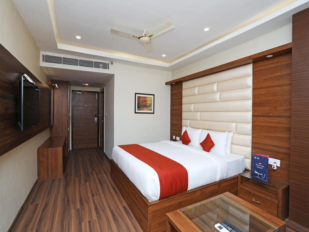Oyo 16835 Stayotel Kolkata Airport Bagian luar foto