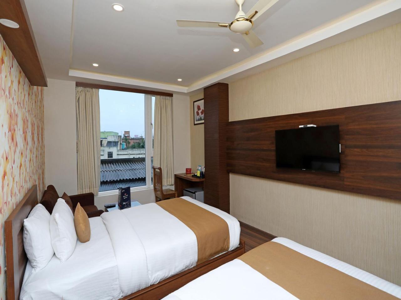 Oyo 16835 Stayotel Kolkata Airport Bagian luar foto